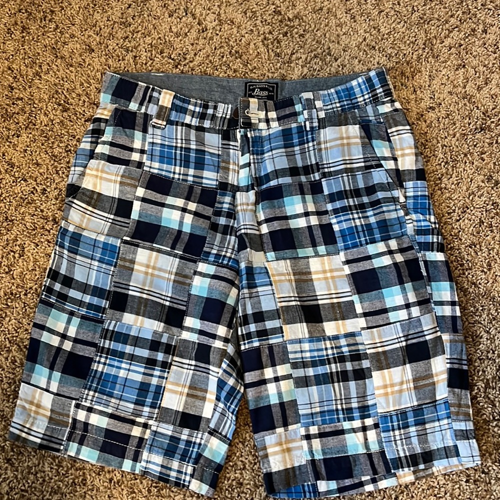 Light weight plaid shorts size 30